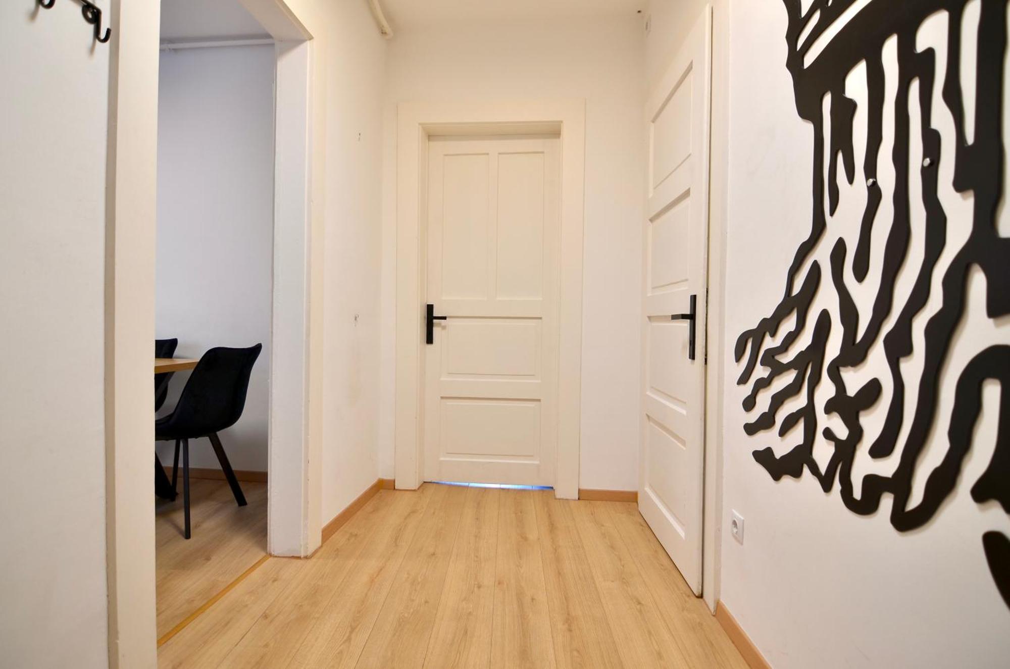 Apartment Luxurious & Spacious In The Heart Of *